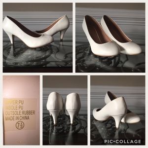 White kitten heels ☁️